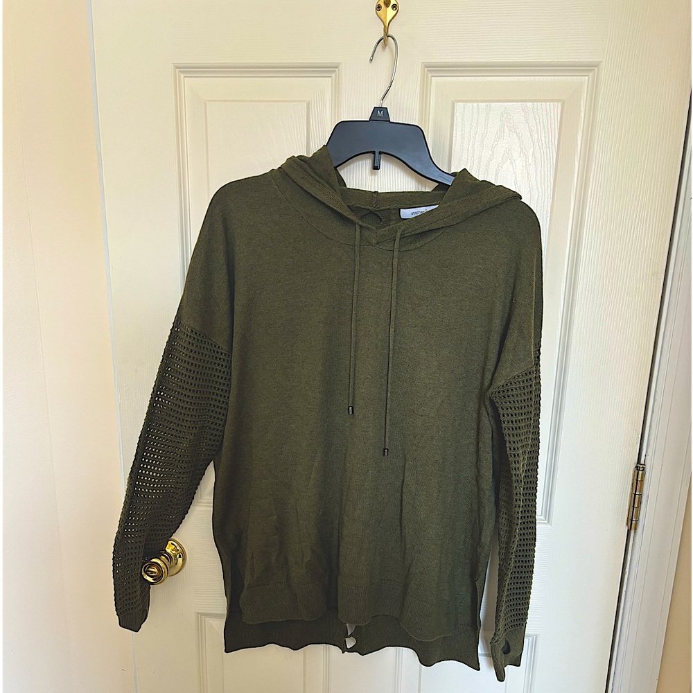 Hooded sweater